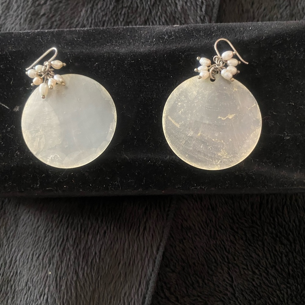 Large Shell Dangle Earrings - Picture 2 of 9
